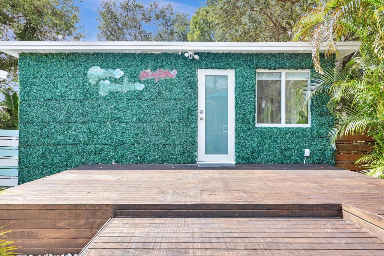 Welcome To Paradise! Secluded 4 Bed, 3 Bath, Pool フォート・ローダーデール エクステリア 写真